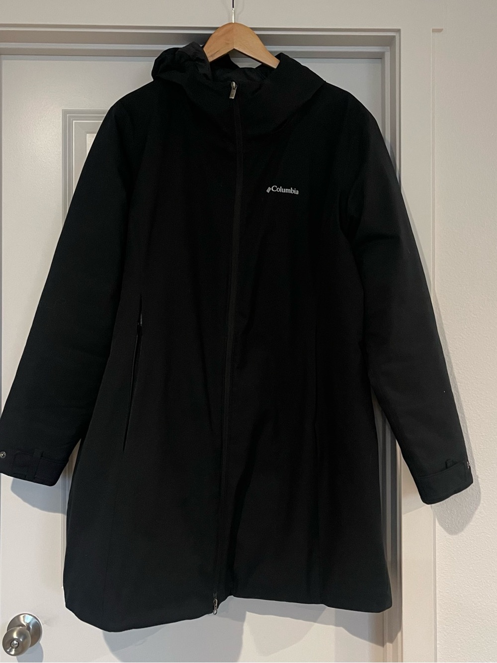 Columbia Black Coat with White Logo (Broken Pocket Zippers)